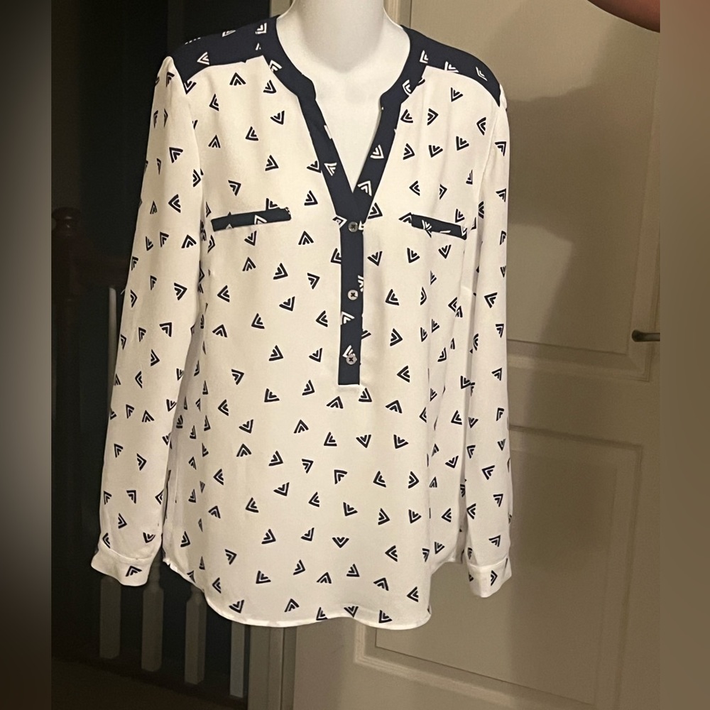 41 Hawthorne blouse women size medium